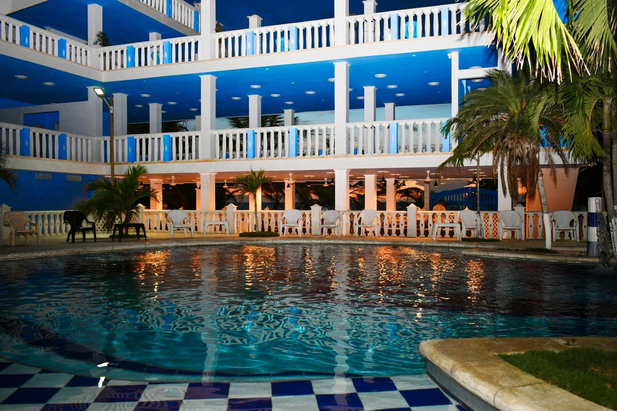 Hotel Isla Magica Coveñas エクステリア 写真