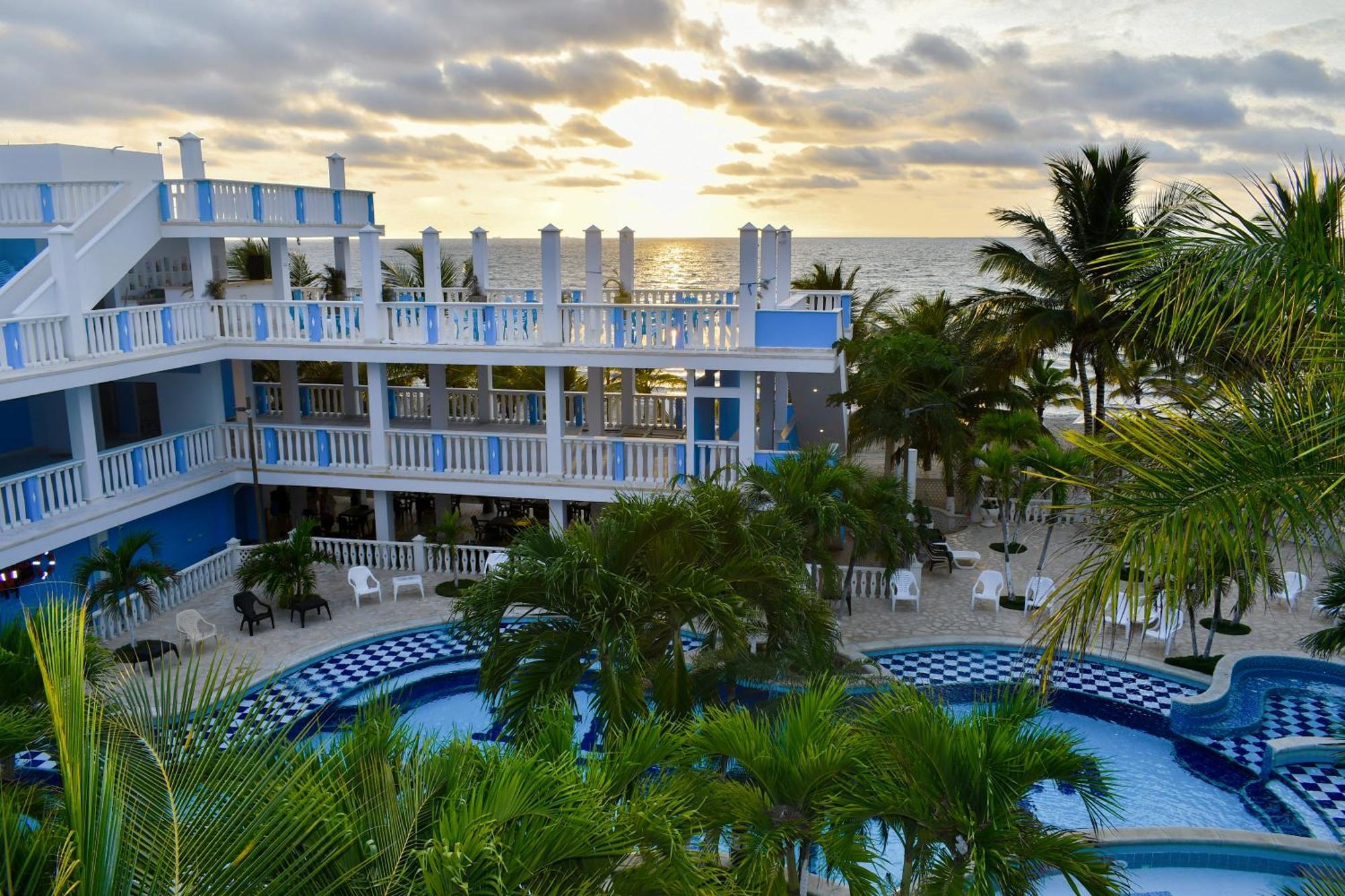 Hotel Isla Magica Coveñas エクステリア 写真
